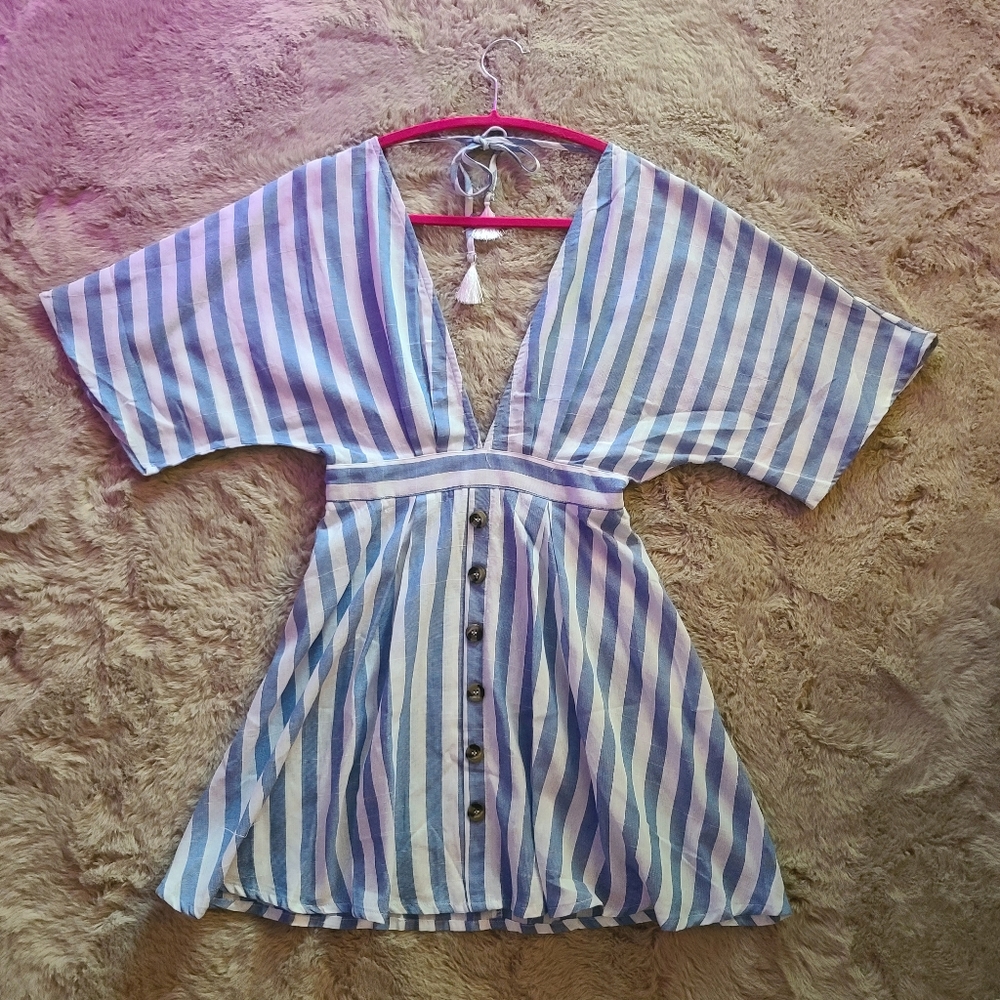 Backless beach dress